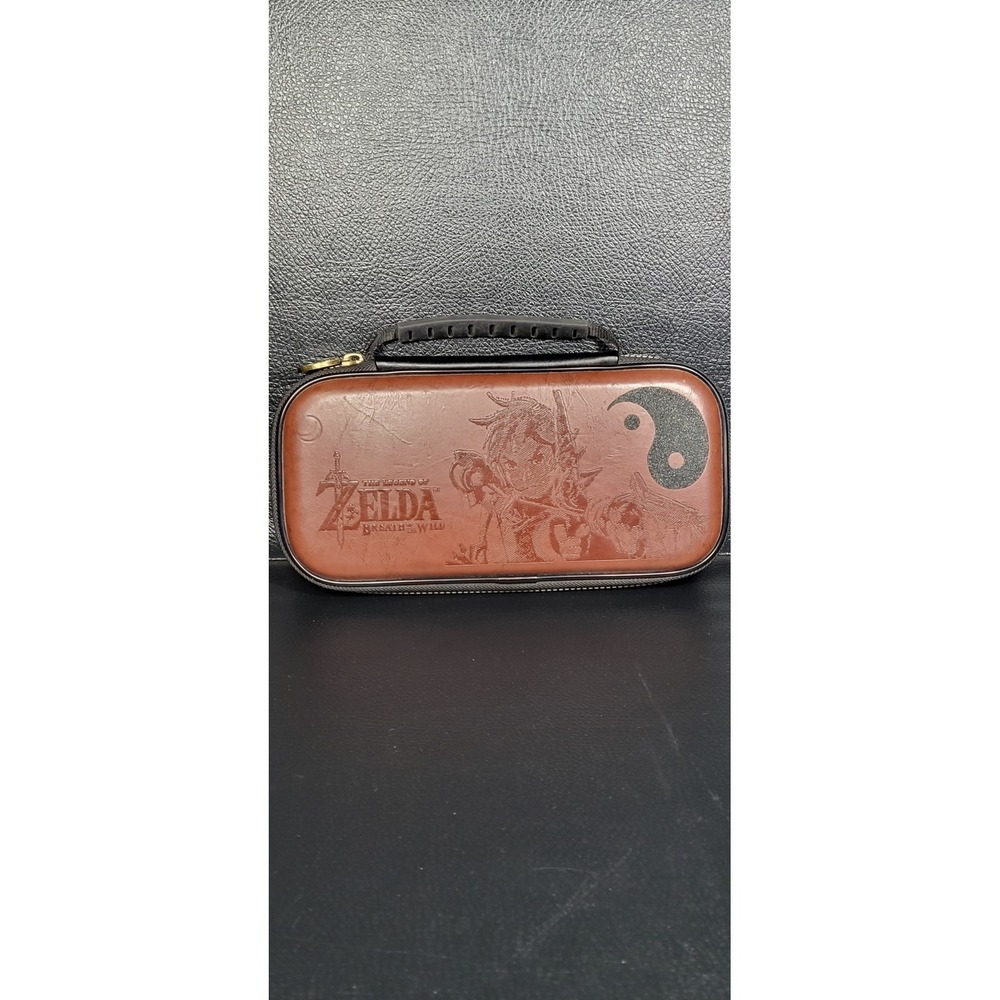 The Legend Of Zelda: Link Nintendo Switch Leather Carry Case